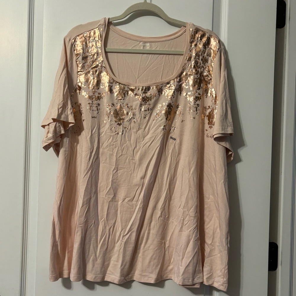 Avenue Your Tee